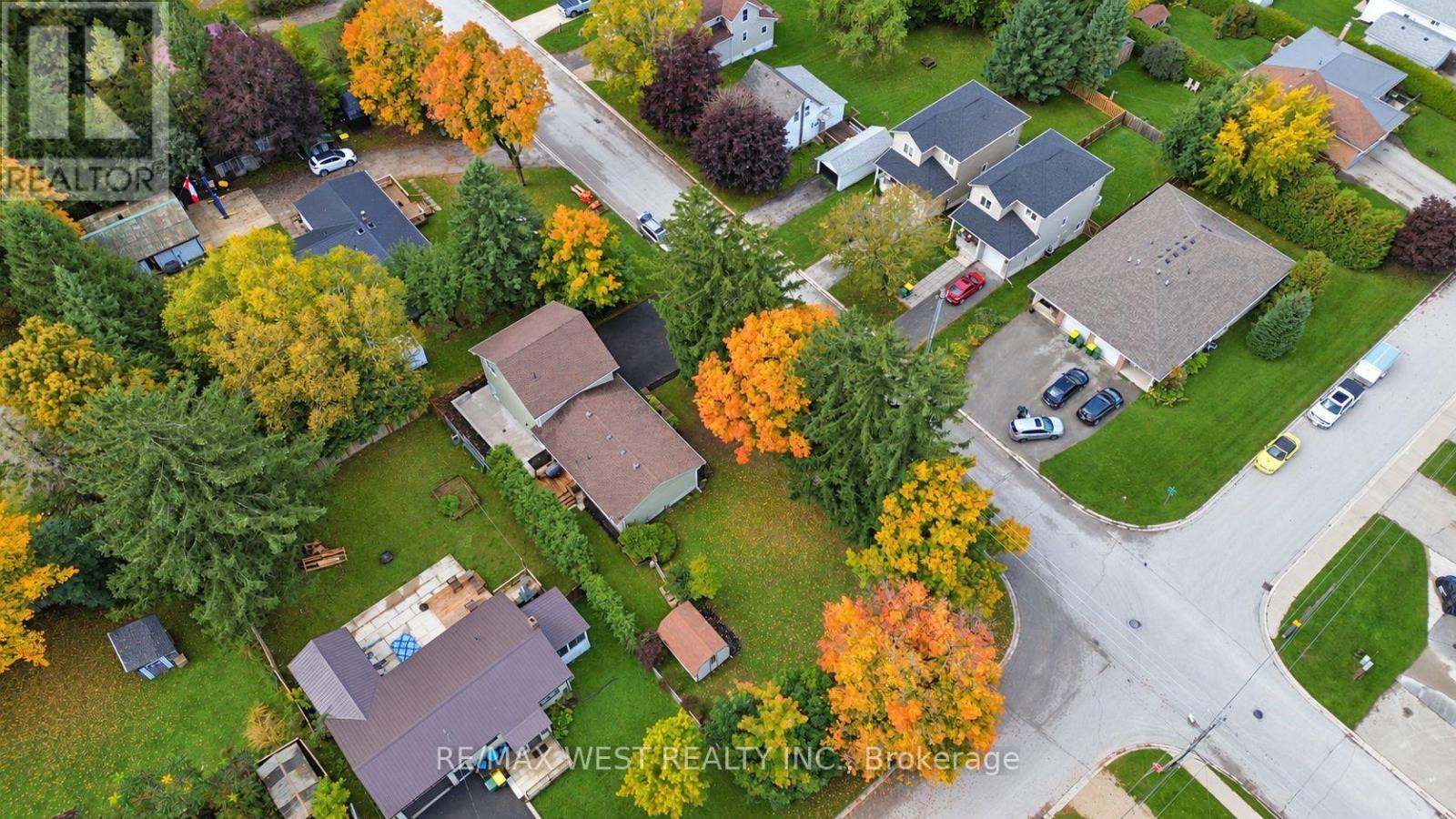 101 Lorne Street — photo 33