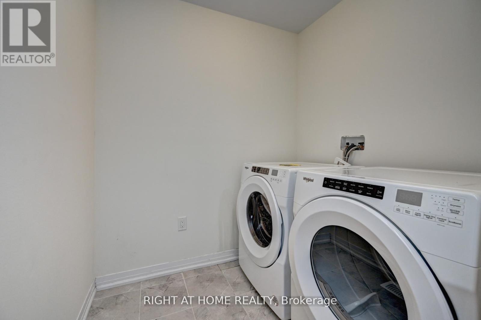 15 Blacklock Street — photo 37