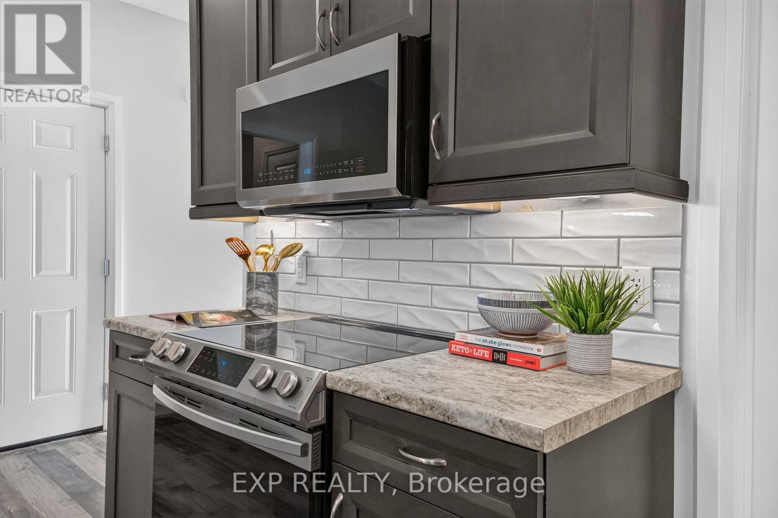 278 Mccourt Place — photo 19
