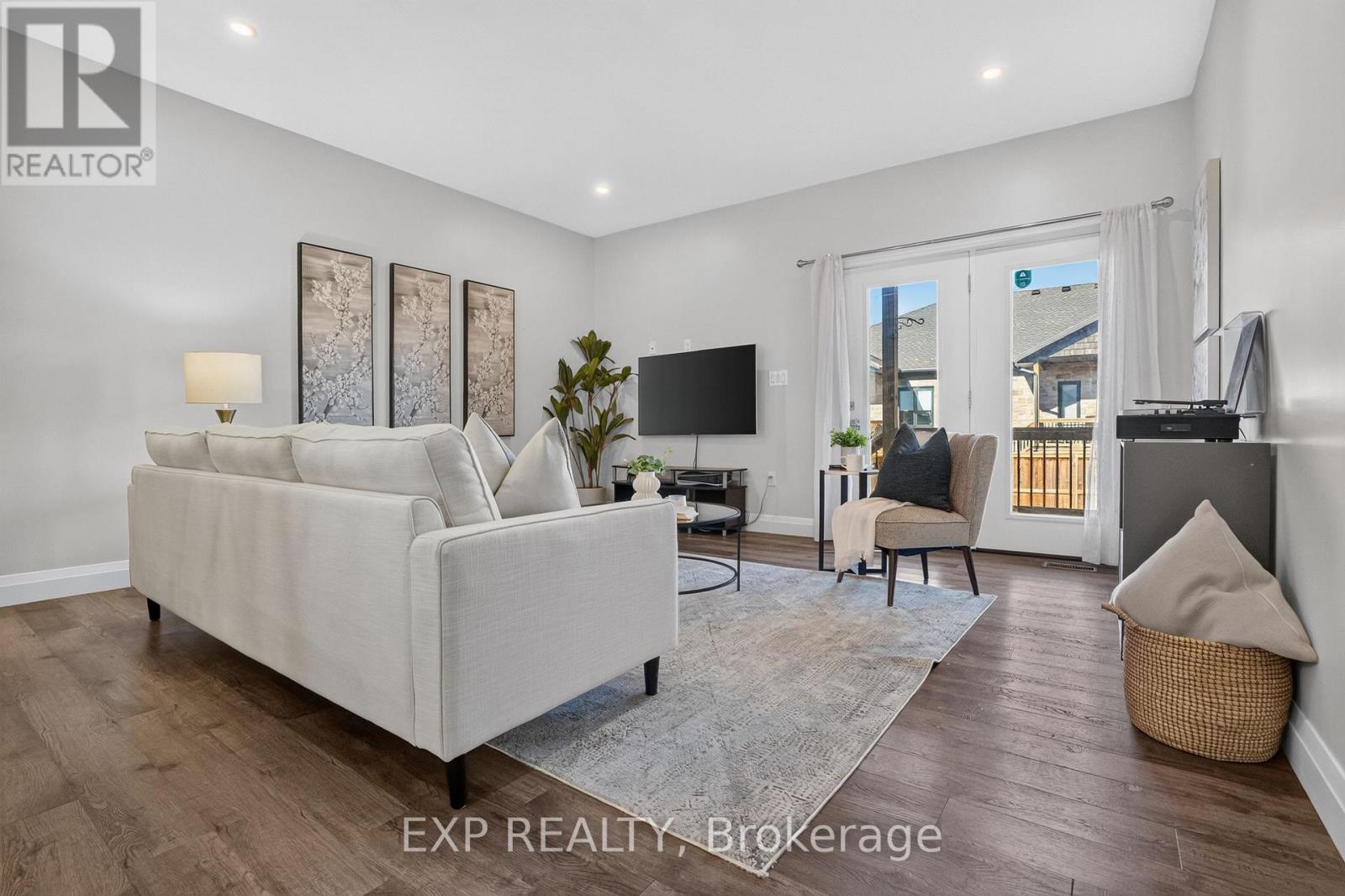 278 MCCOURT PLACE - 24