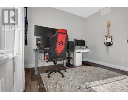 278 Mccourt Place, North Perth, ON N0G1B0 Photo 35