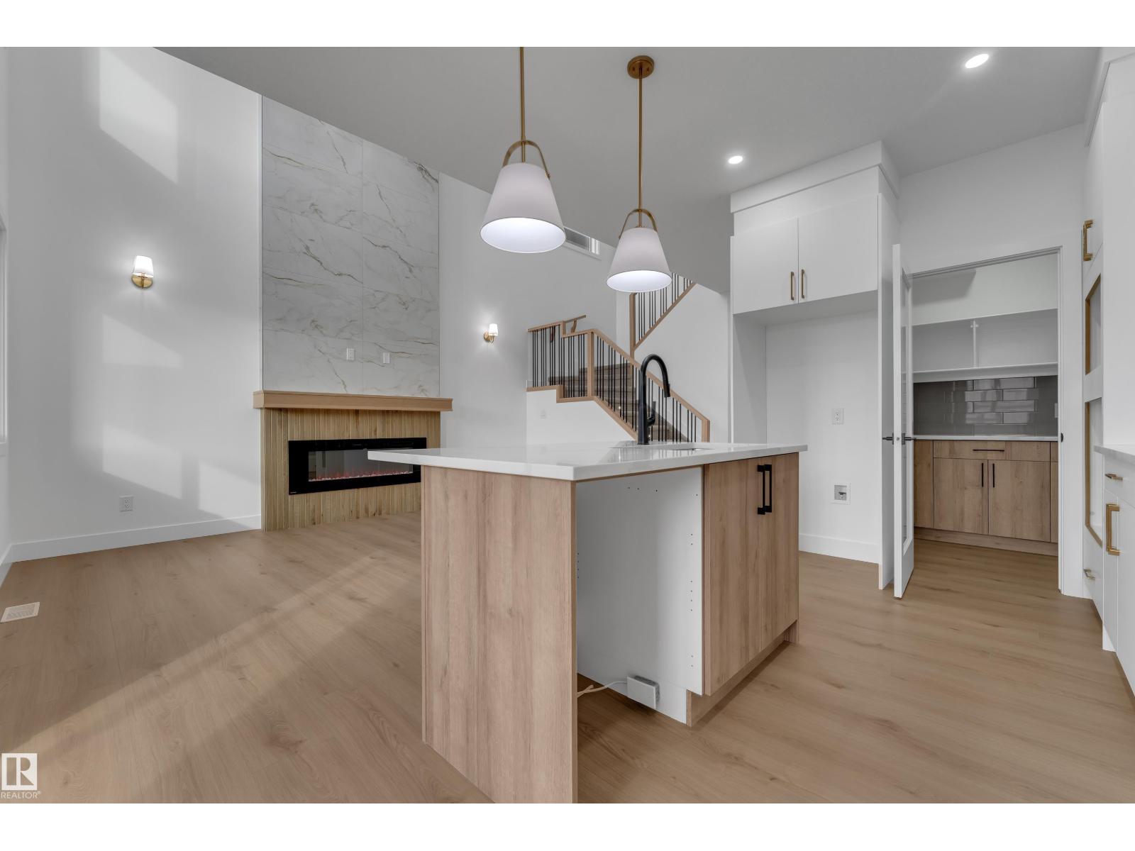 178 Munn Way - 16