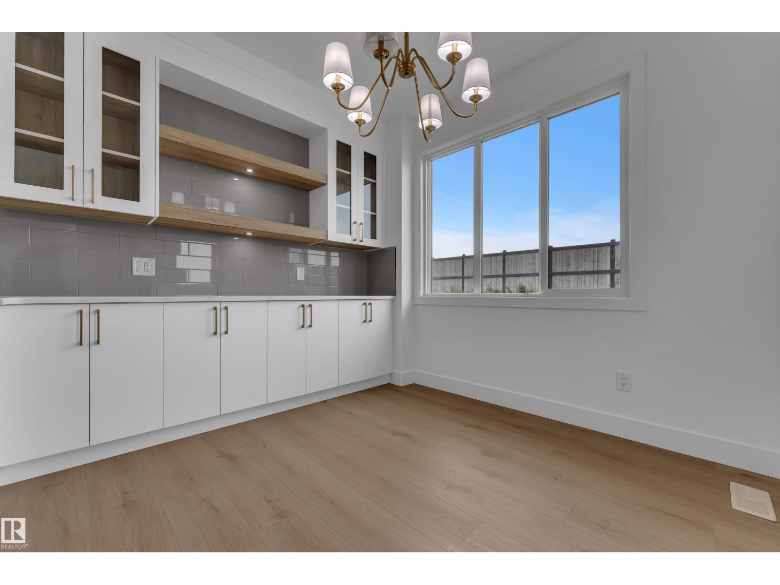 178 Munn Way - Image 23