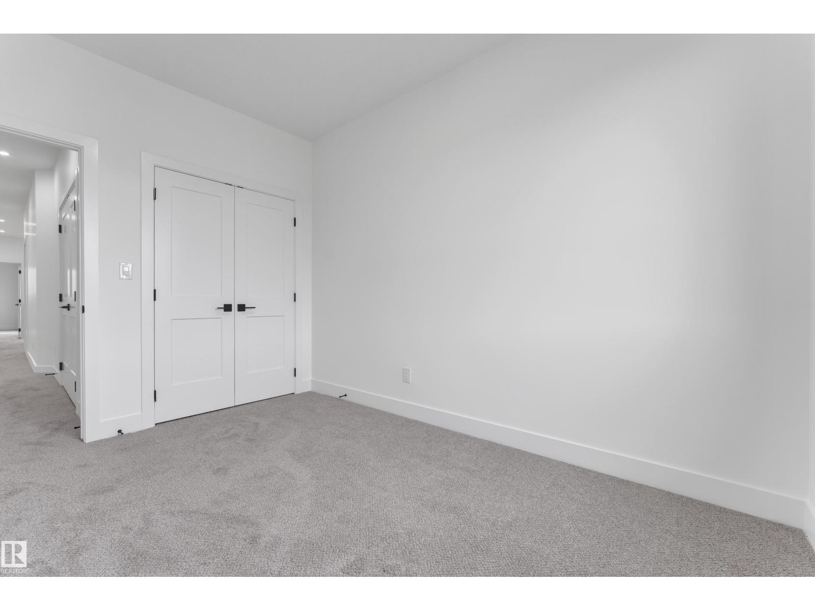 178 Munn Way - 32