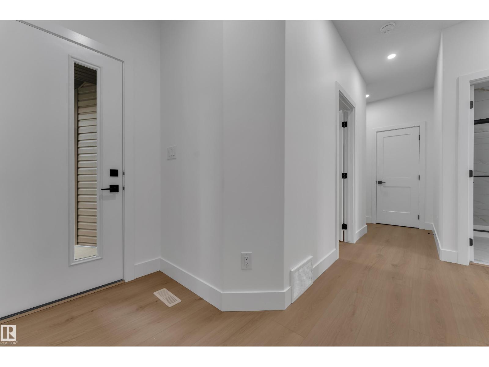 178 Munn Way - 8
