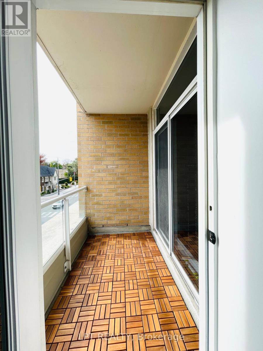 2 Edith Drive — photo 14