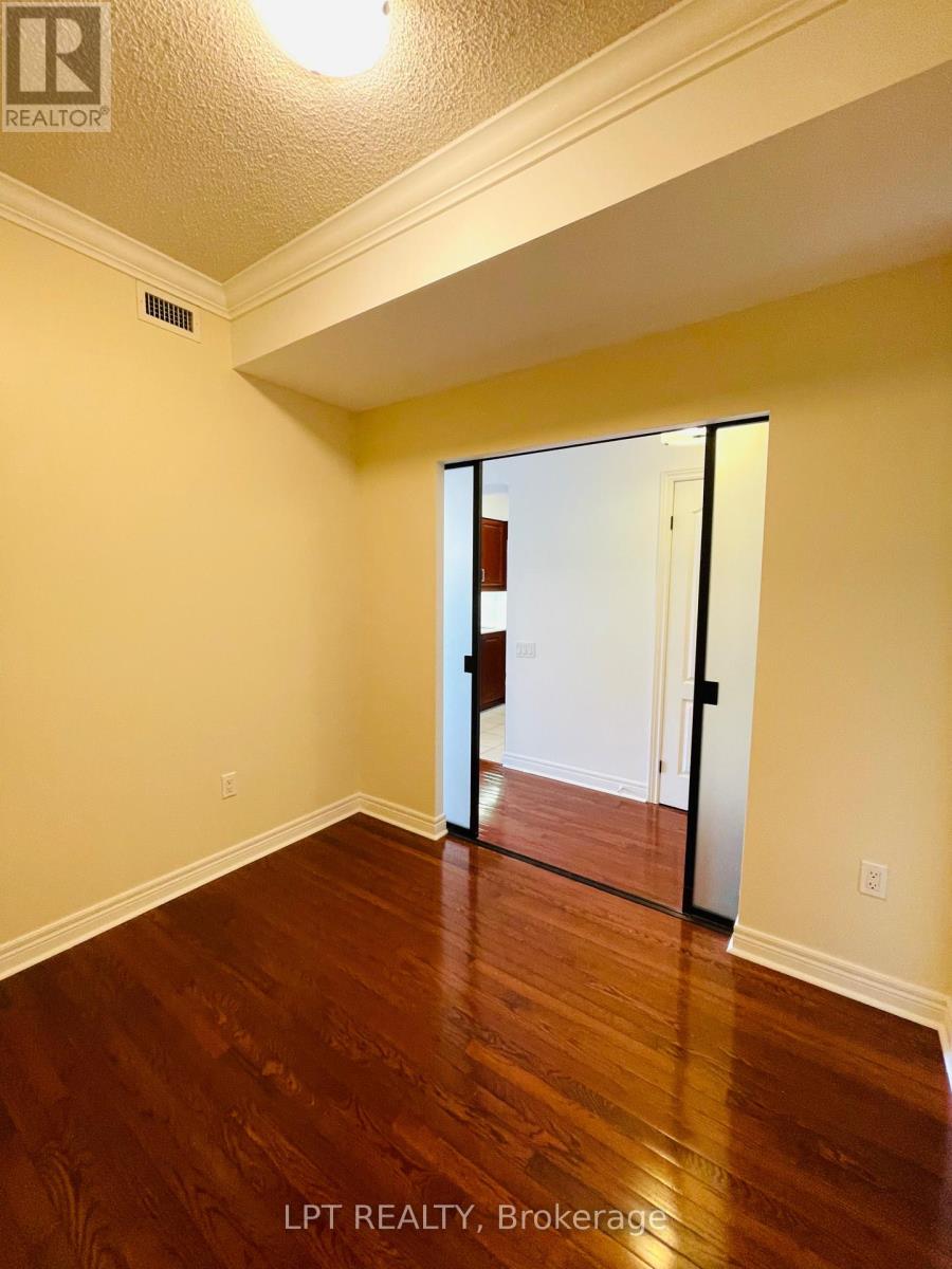 2 Edith Drive — photo 15