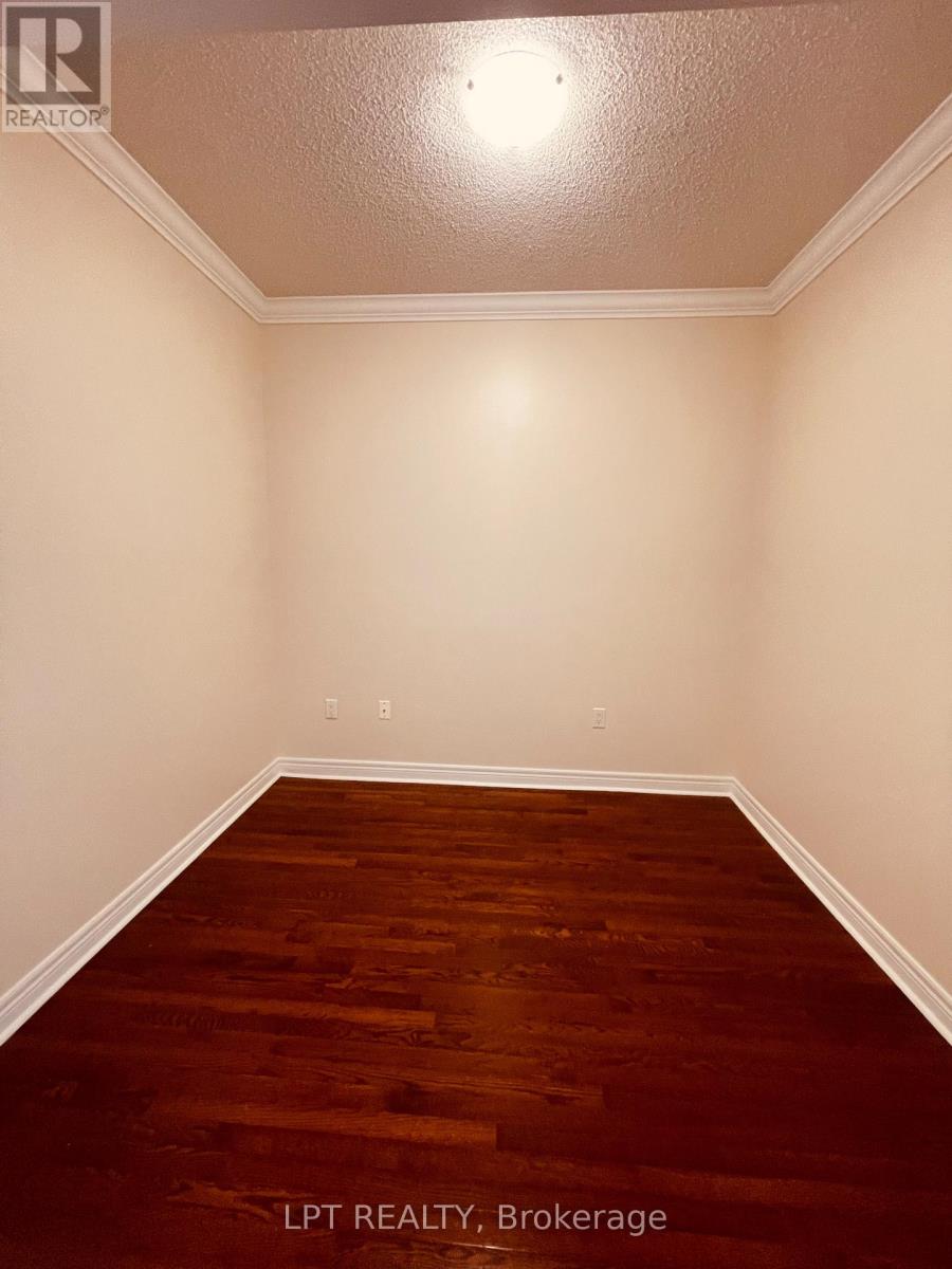 2 Edith Drive — photo 16