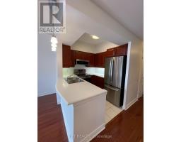 Foyer - 308 - 2 Edith Drive, Toronto, ON M4R2H7 Photo 6