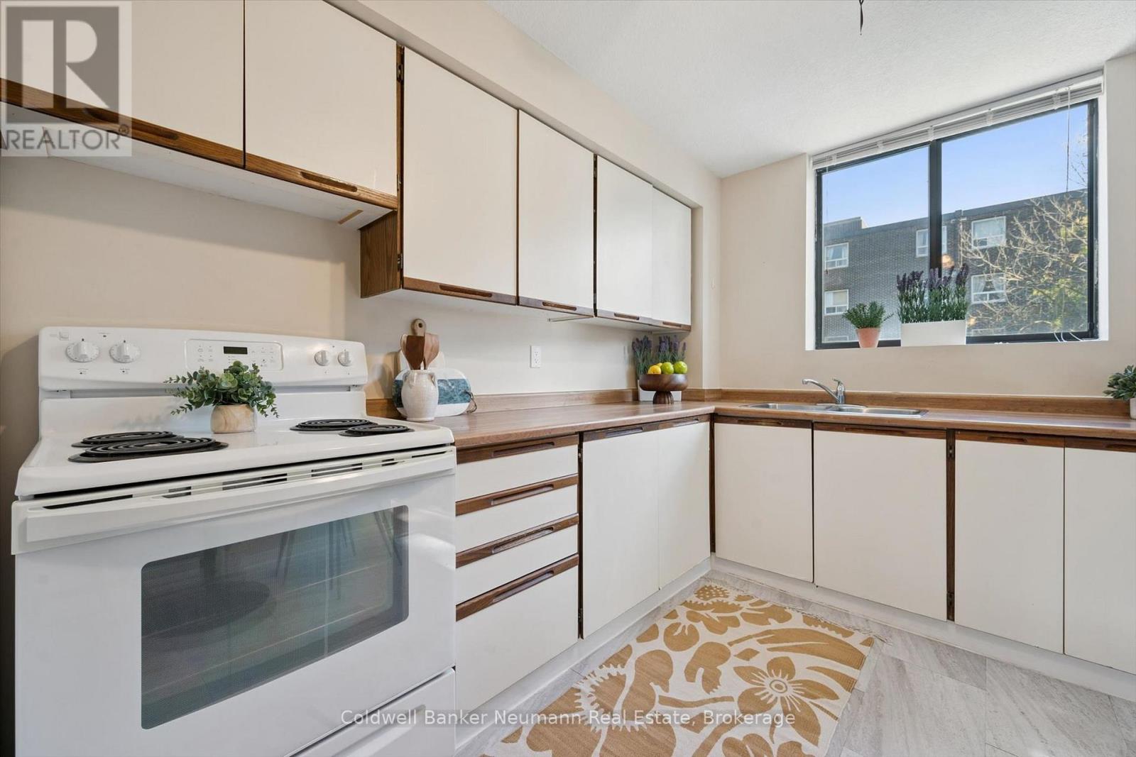 311 - 89 WESTWOOD ROAD, Guelph (Willow West/Sugarbush/West Acres) — photo 10