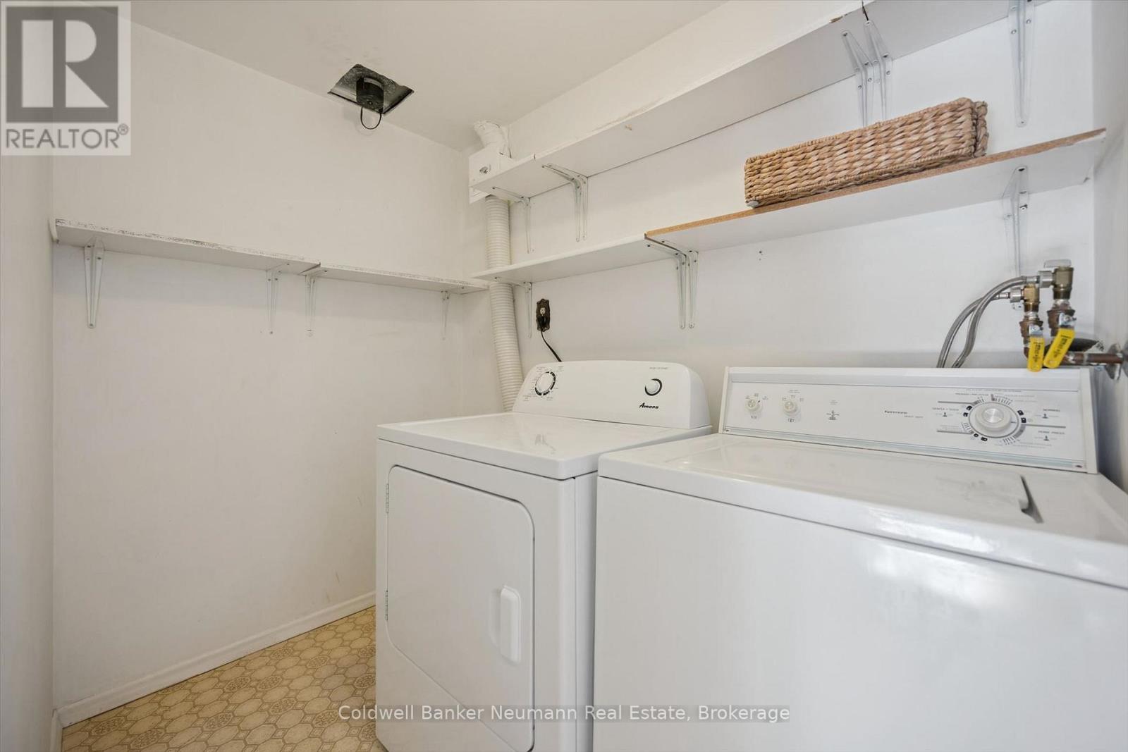 89 Westwood Road — photo 23