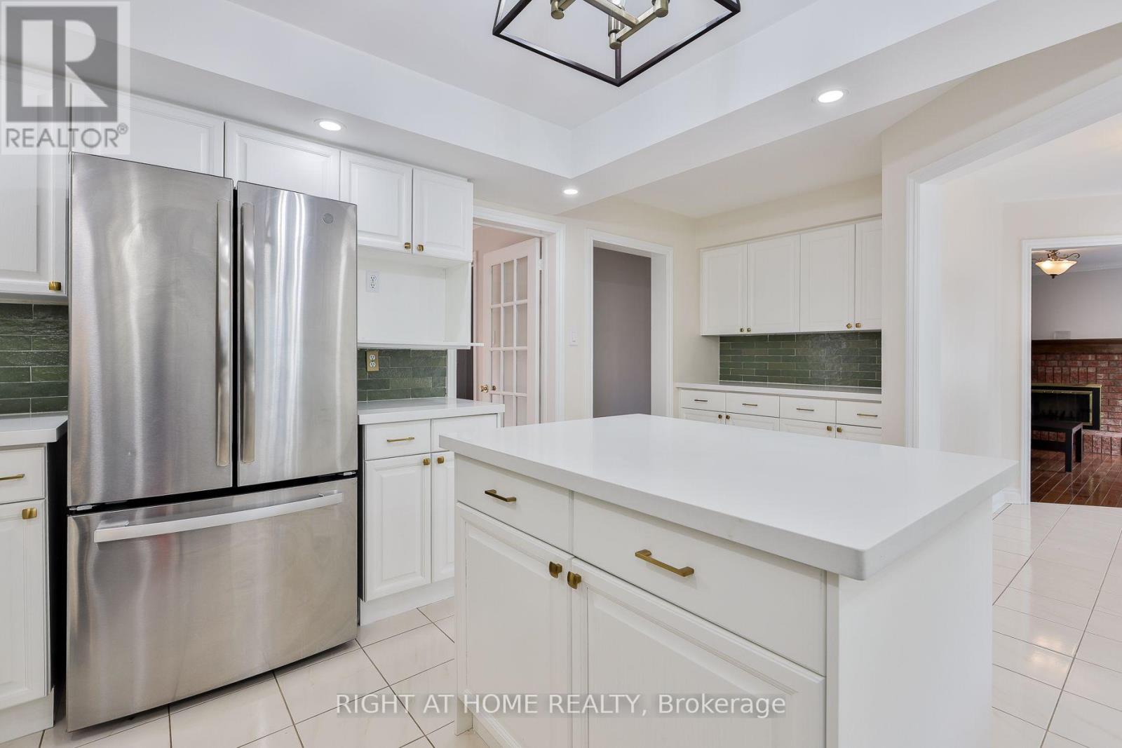 560 CHAGALL COURT - 14