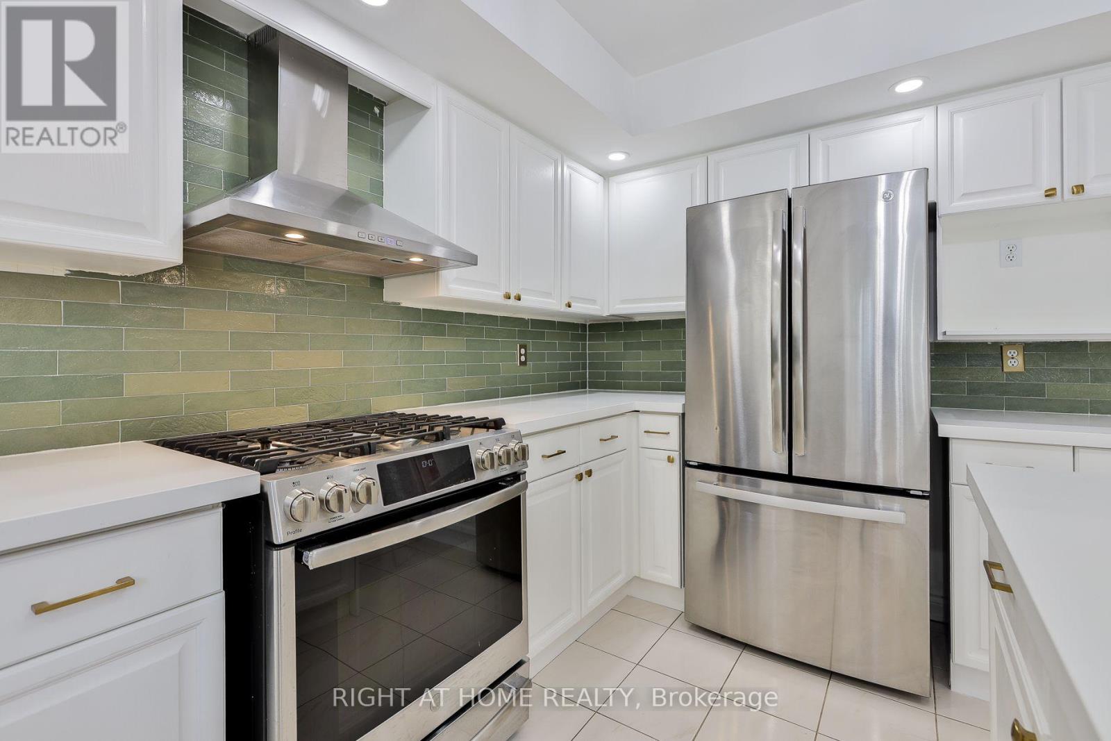 560 CHAGALL COURT - 15