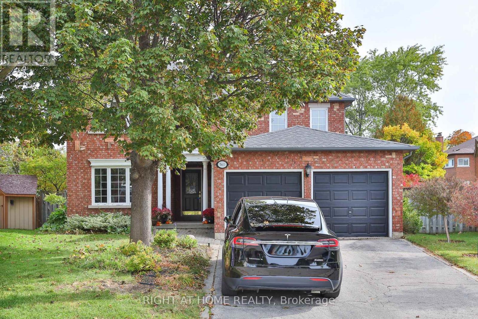 560 CHAGALL COURT, Mississauga (Hurontario) — photo 2