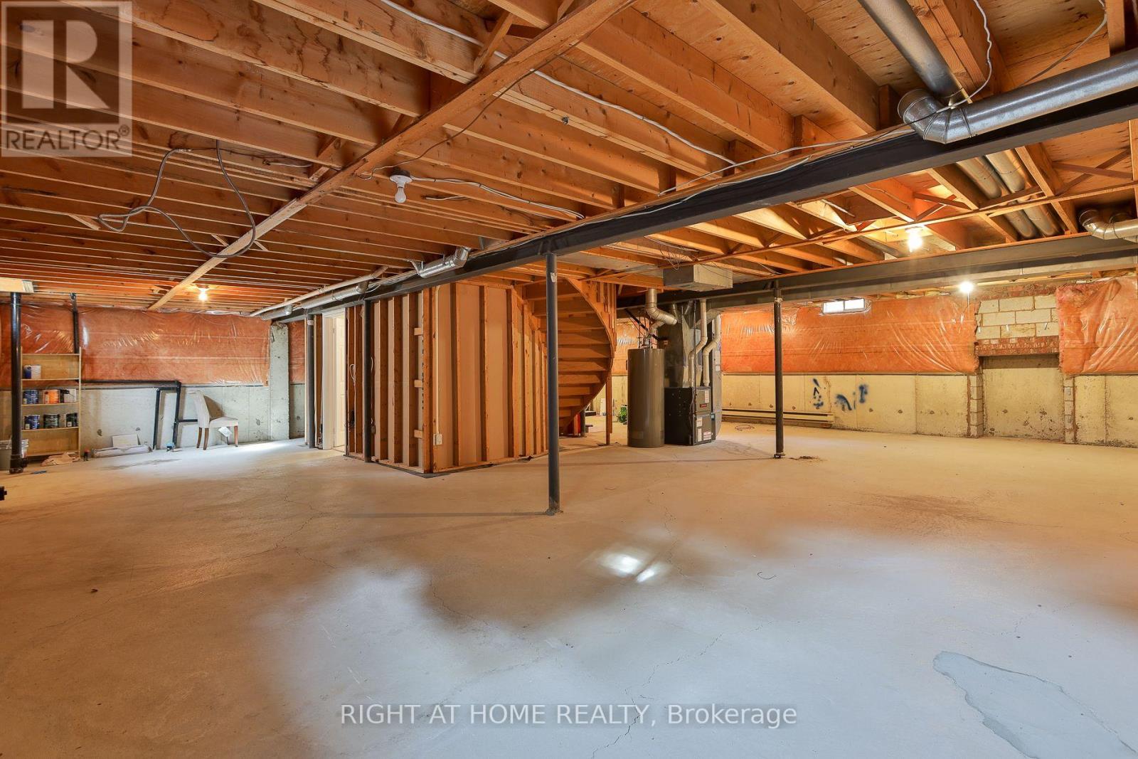 560 CHAGALL COURT - 36
