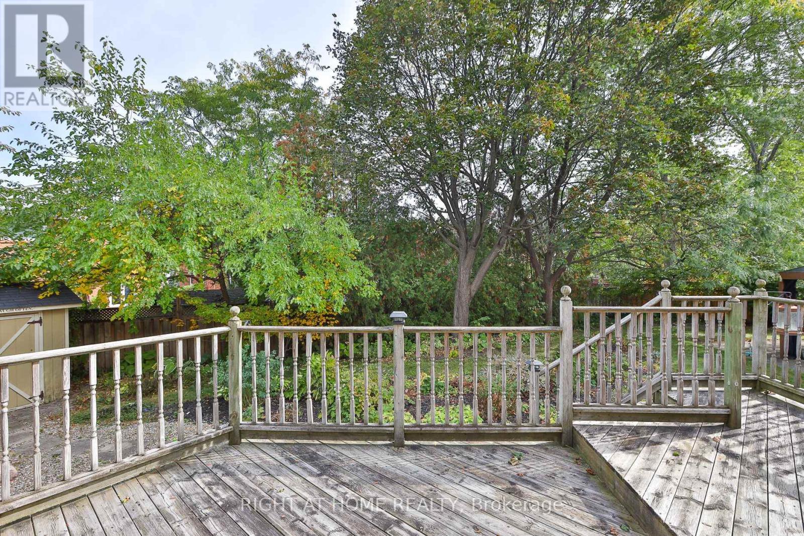 560 CHAGALL COURT - 38