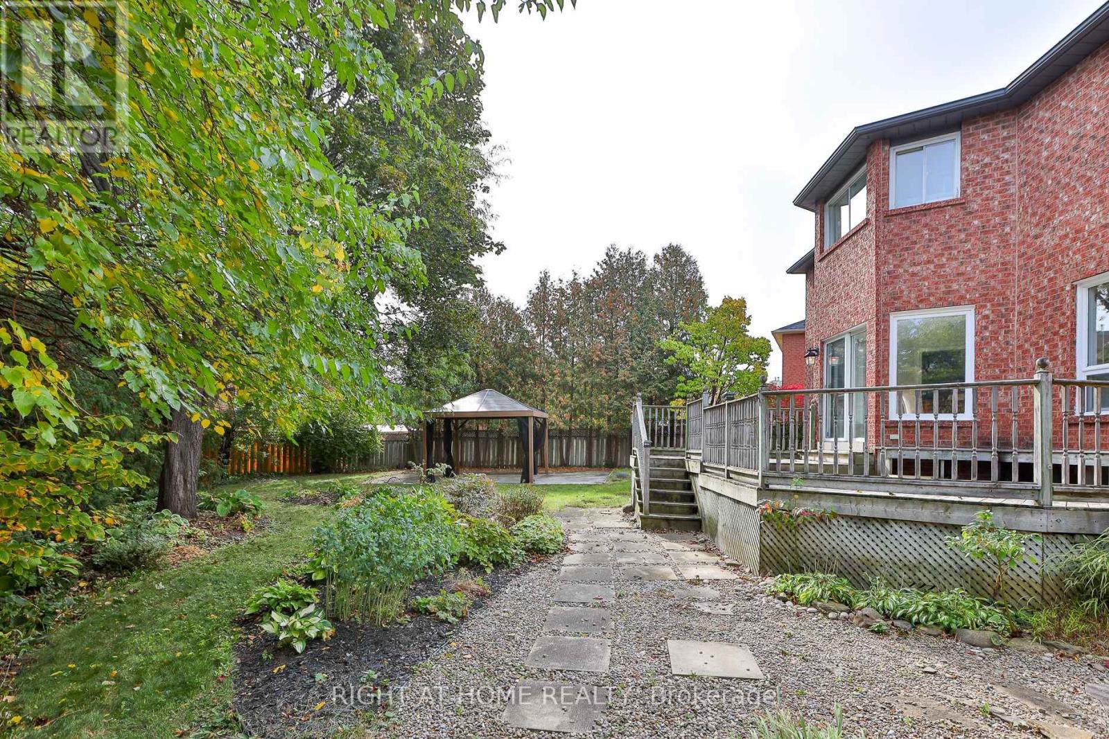 560 CHAGALL COURT - 39