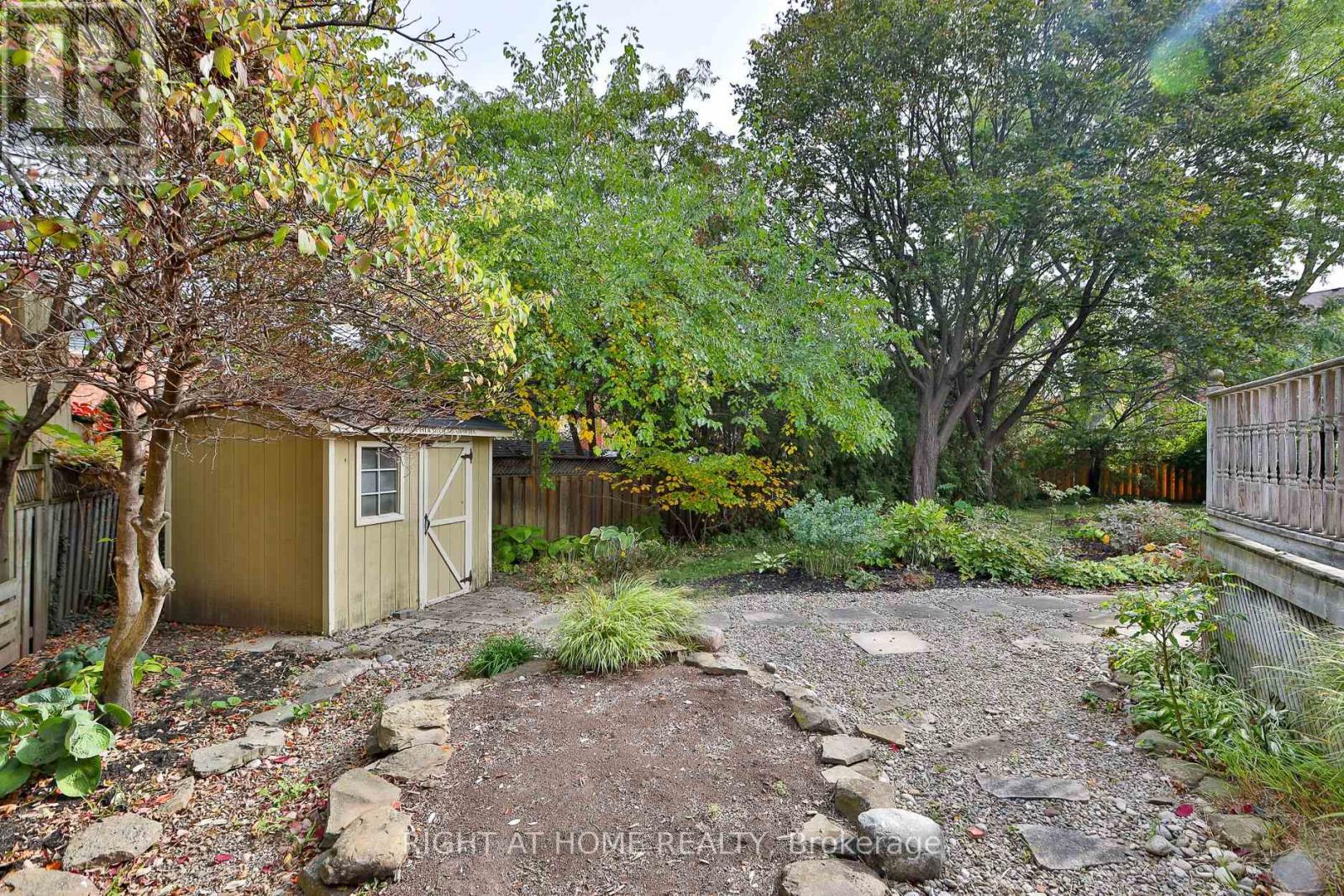 560 CHAGALL COURT - 40
