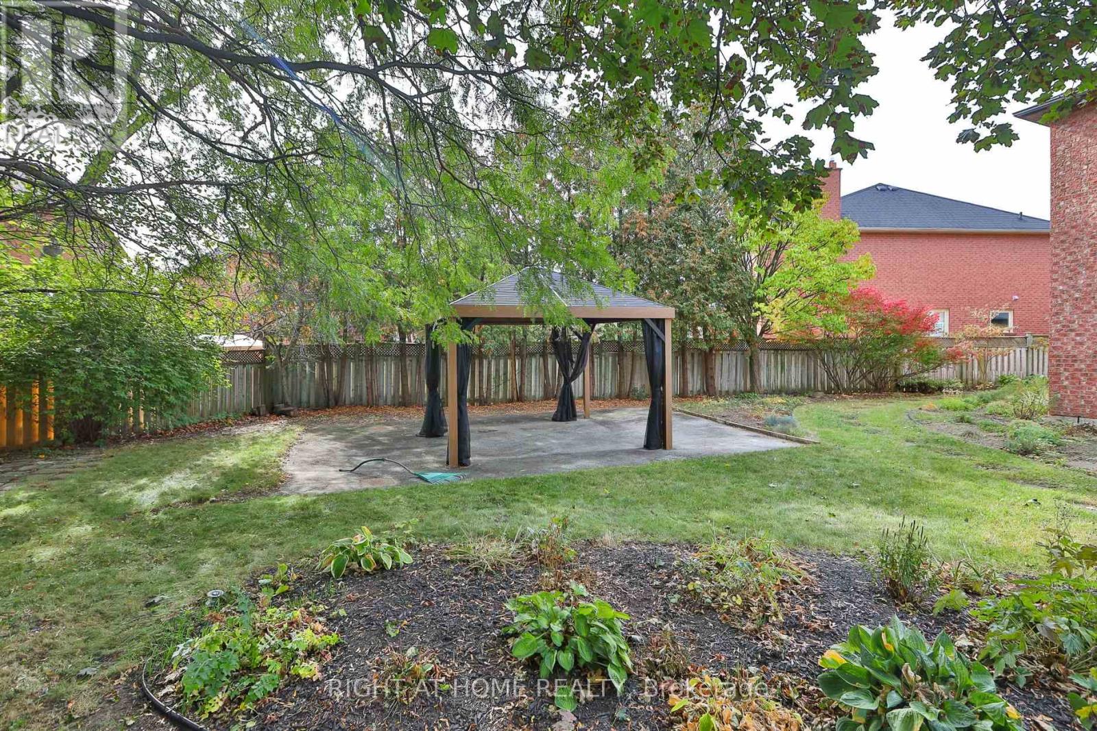 560 CHAGALL COURT - 46