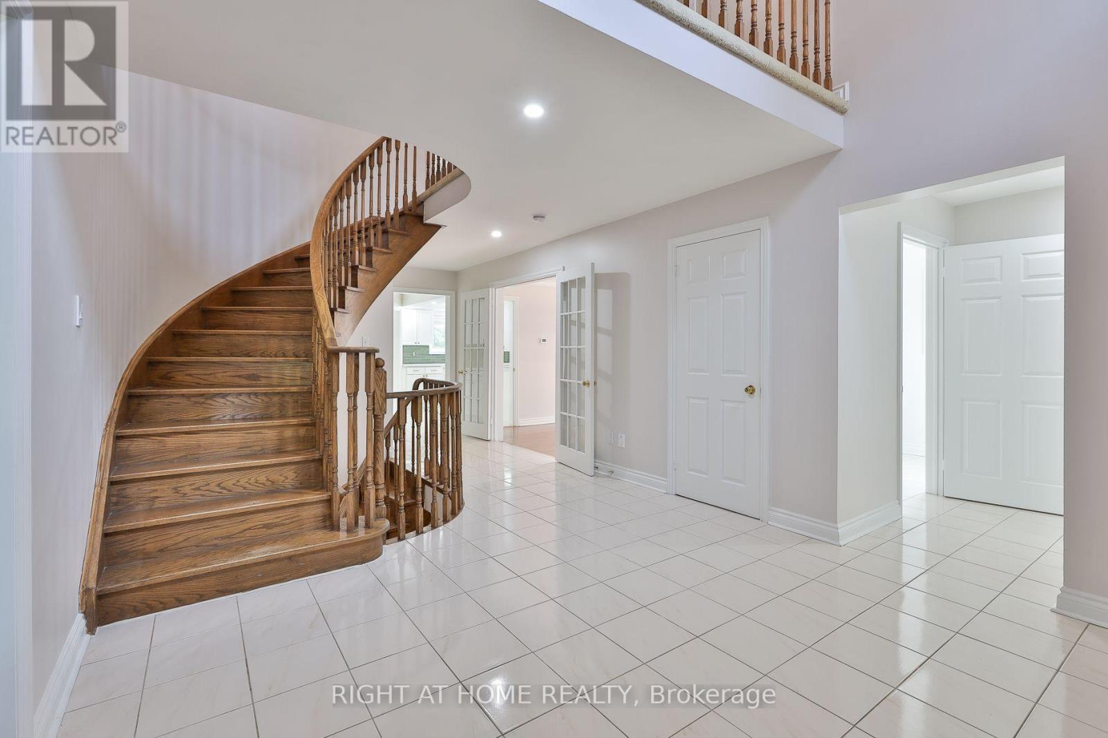 560 CHAGALL COURT, Mississauga (Hurontario) — photo 6