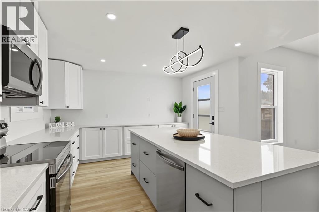 657 Frances Street — photo 17