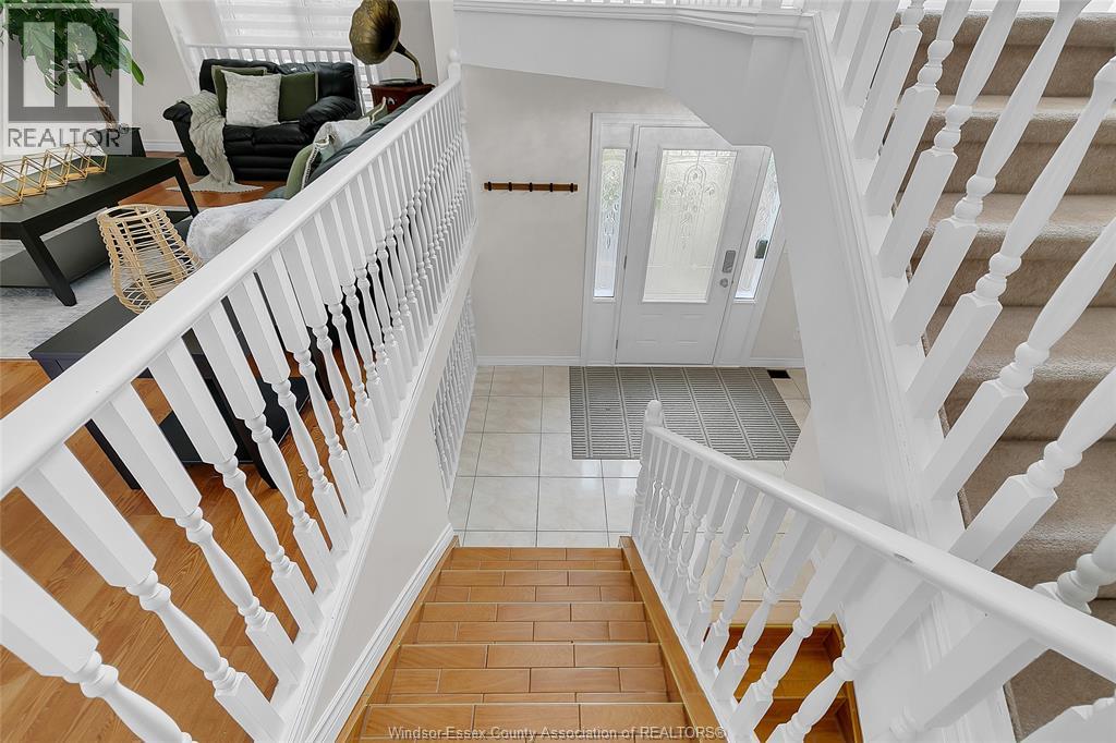 1670 Lyons — photo 26