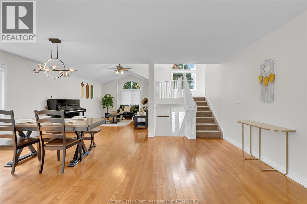 1670 LYONS - 7