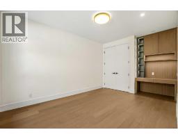 3642 85 Street SW - photo 33
