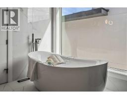 3642 85 Street SW - photo 29