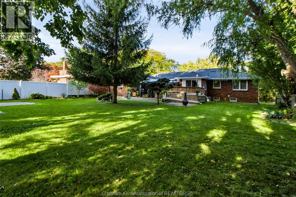 16 Indian Creek Road West — photo 31