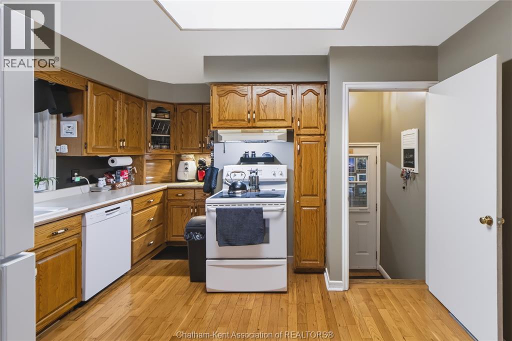 16 INDIAN CREEK ROAD West, Chatham — photo 5