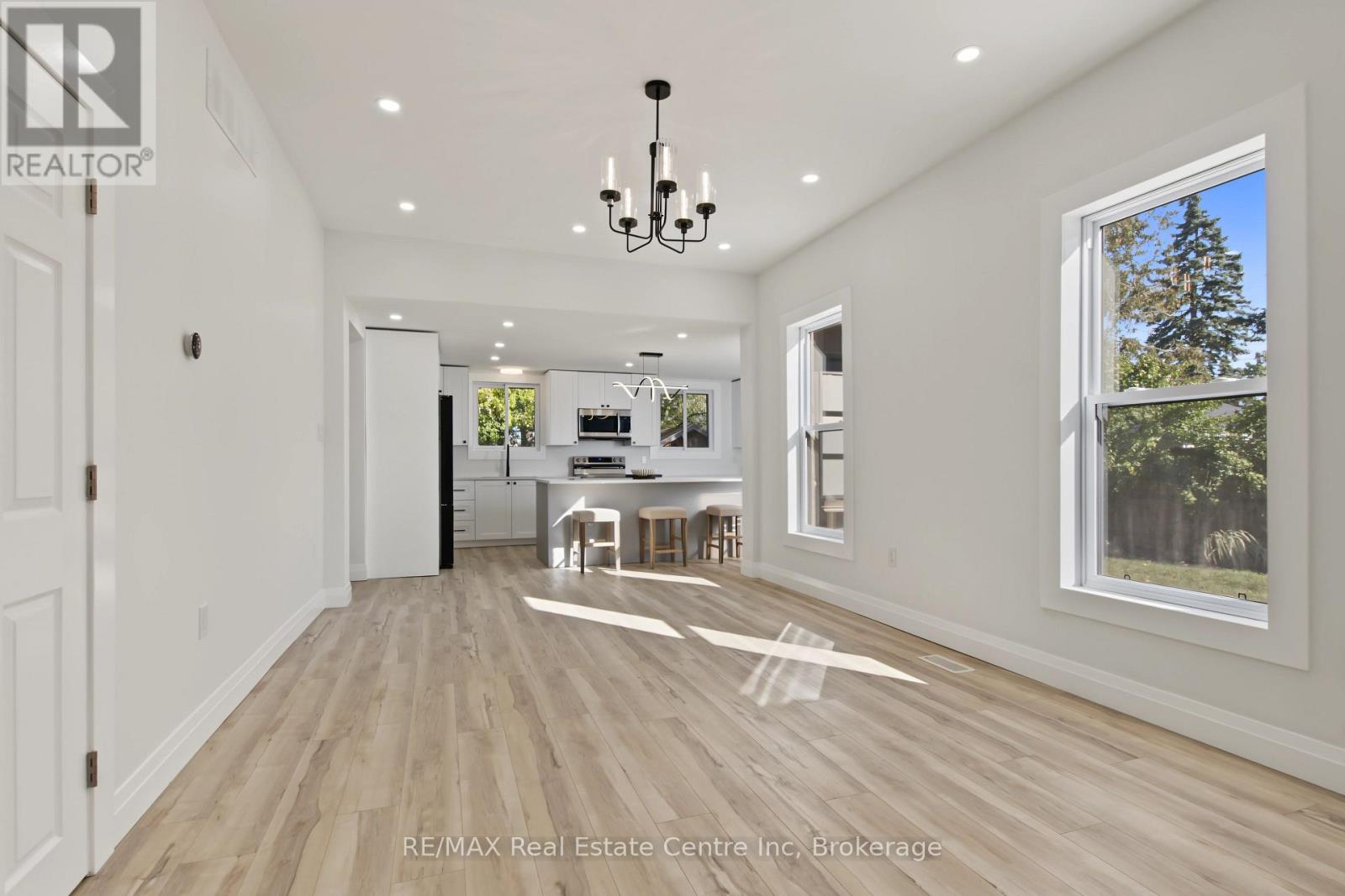 657 Frances Street — photo 10