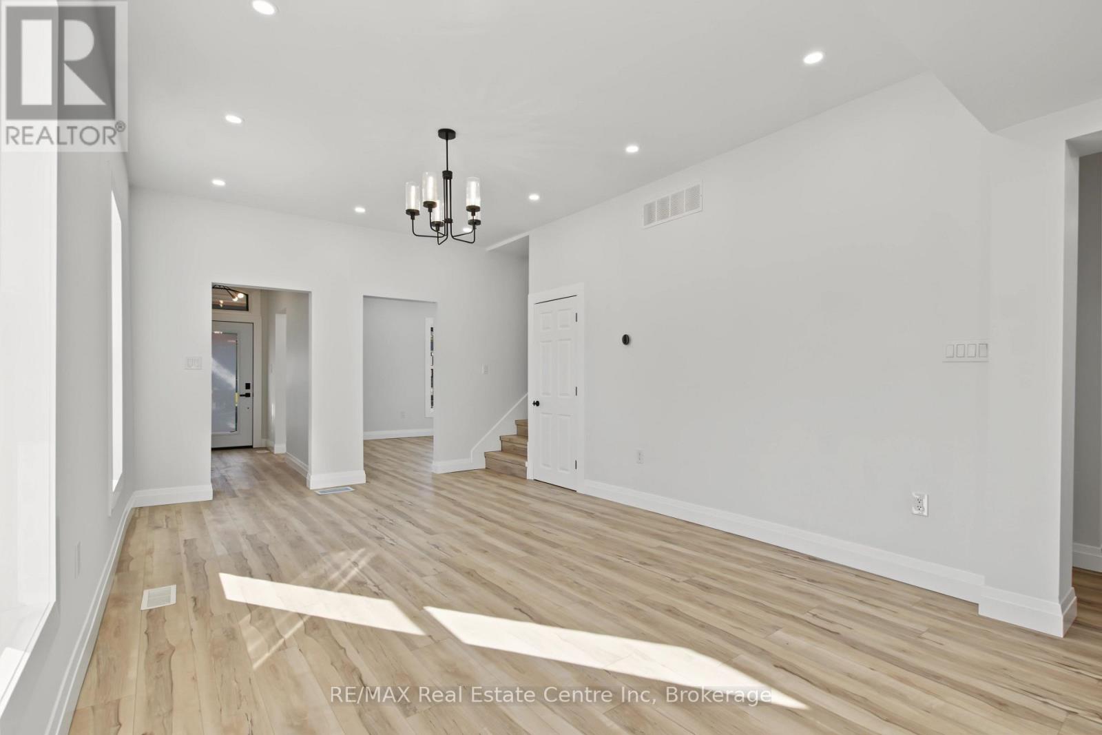 657 Frances Street — photo 13