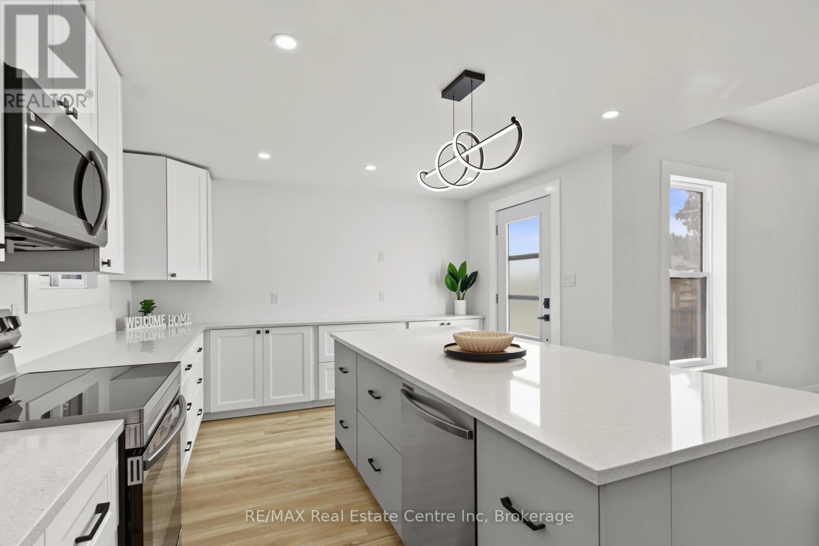 657 Frances Street — photo 17