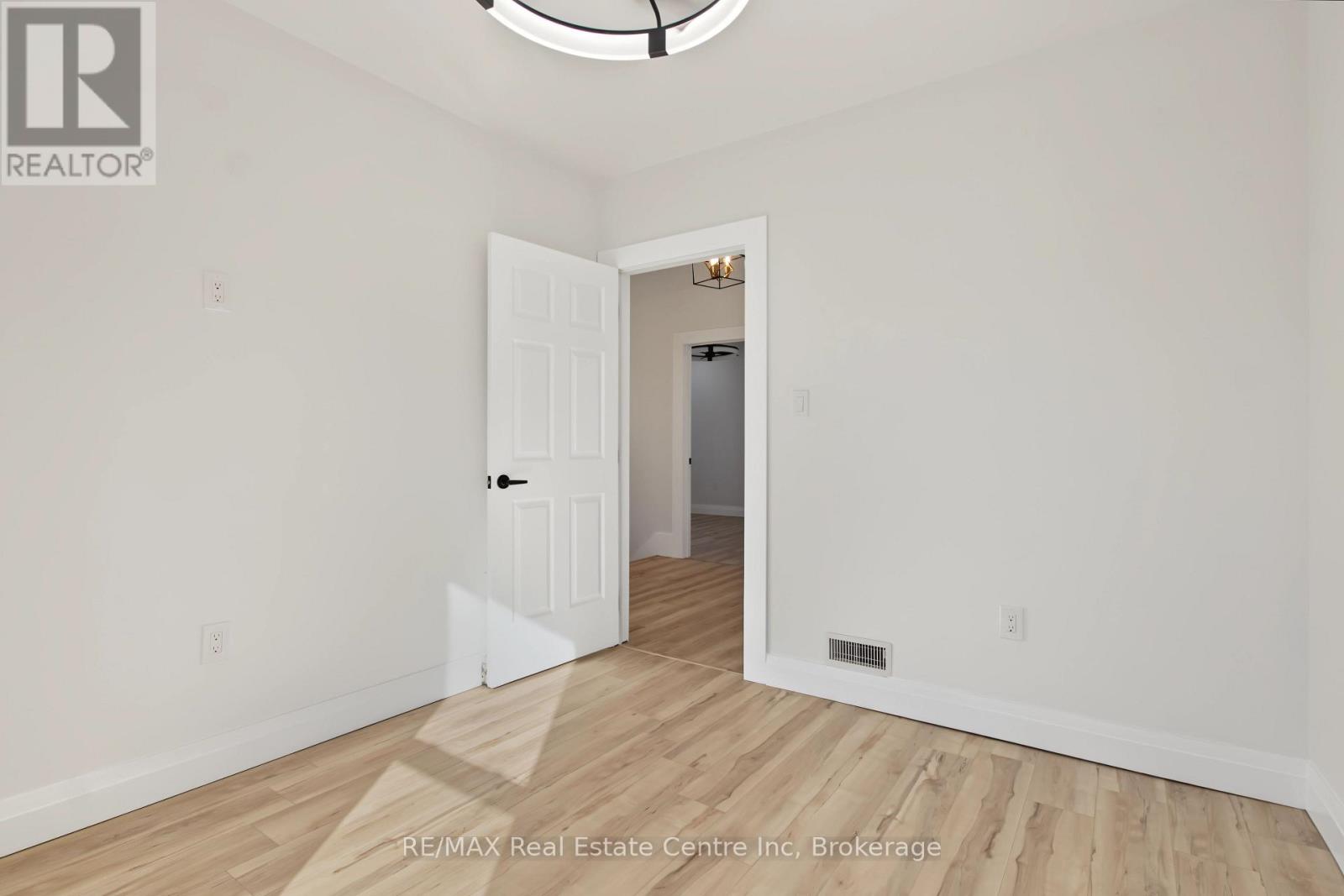 657 Frances Street — photo 36