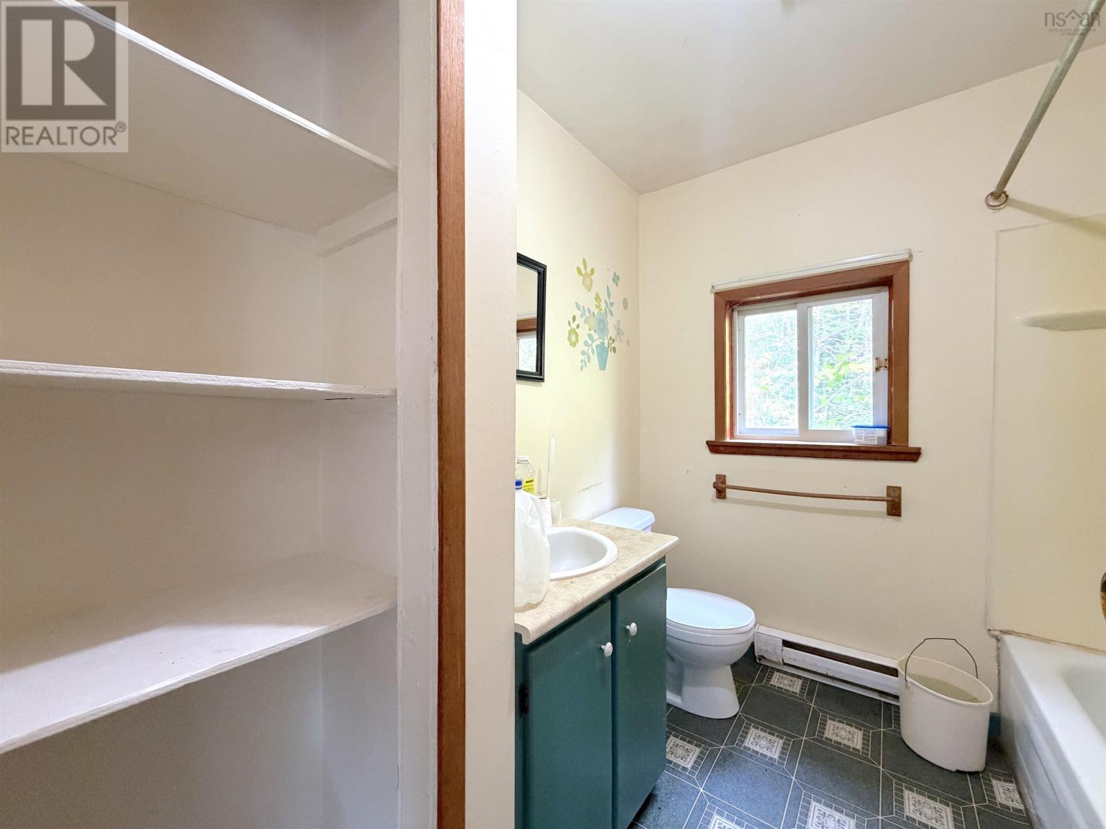 Property 22 of 49 of 101 Millbrook Road