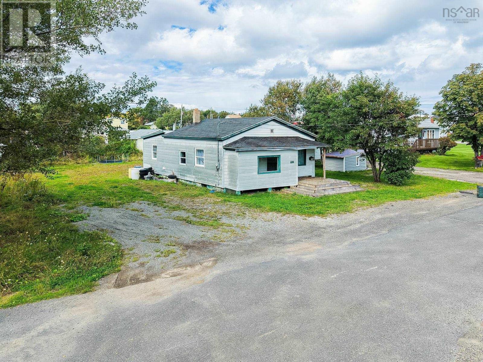 Property 3 of 14 of 379 Ripley Street