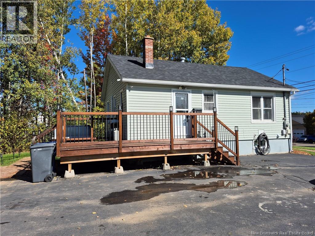 557 Canada Street - 34