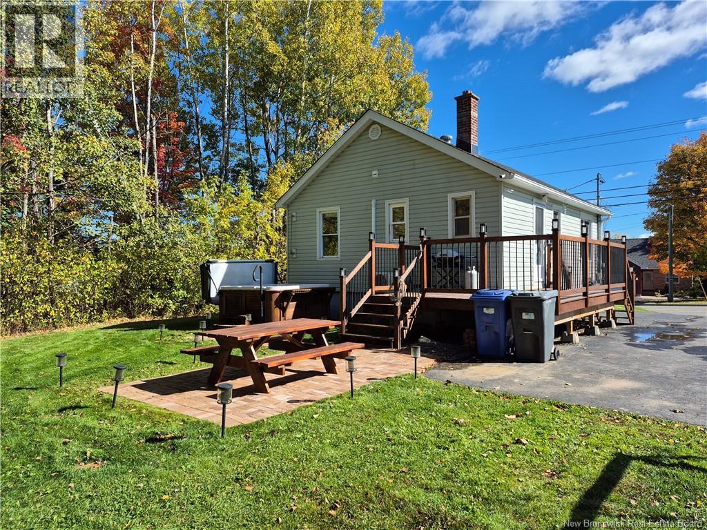 557 Canada Street - 35