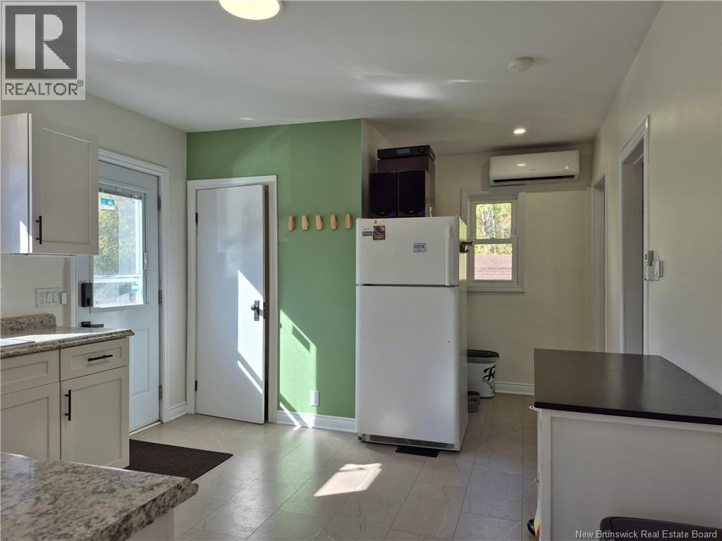 557 Canada Street - 4