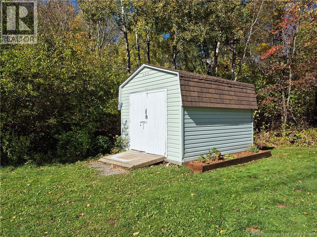 557 Canada Street - 41