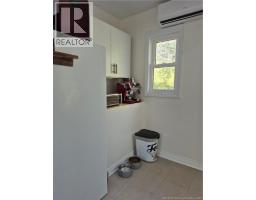 557 Canada Street, photo 11