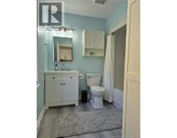 557 Canada Street, photo 16