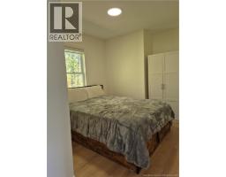557 Canada Street, photo 18