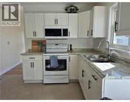 557 Canada Street, photo 2