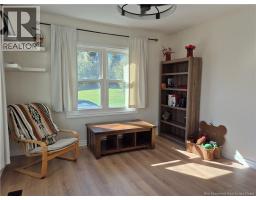 557 Canada Street, photo 22
