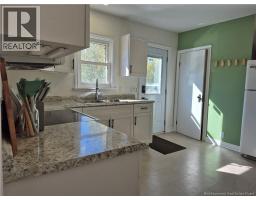 557 Canada Street, photo 7