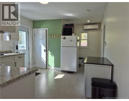 557 Canada Street, photo 9