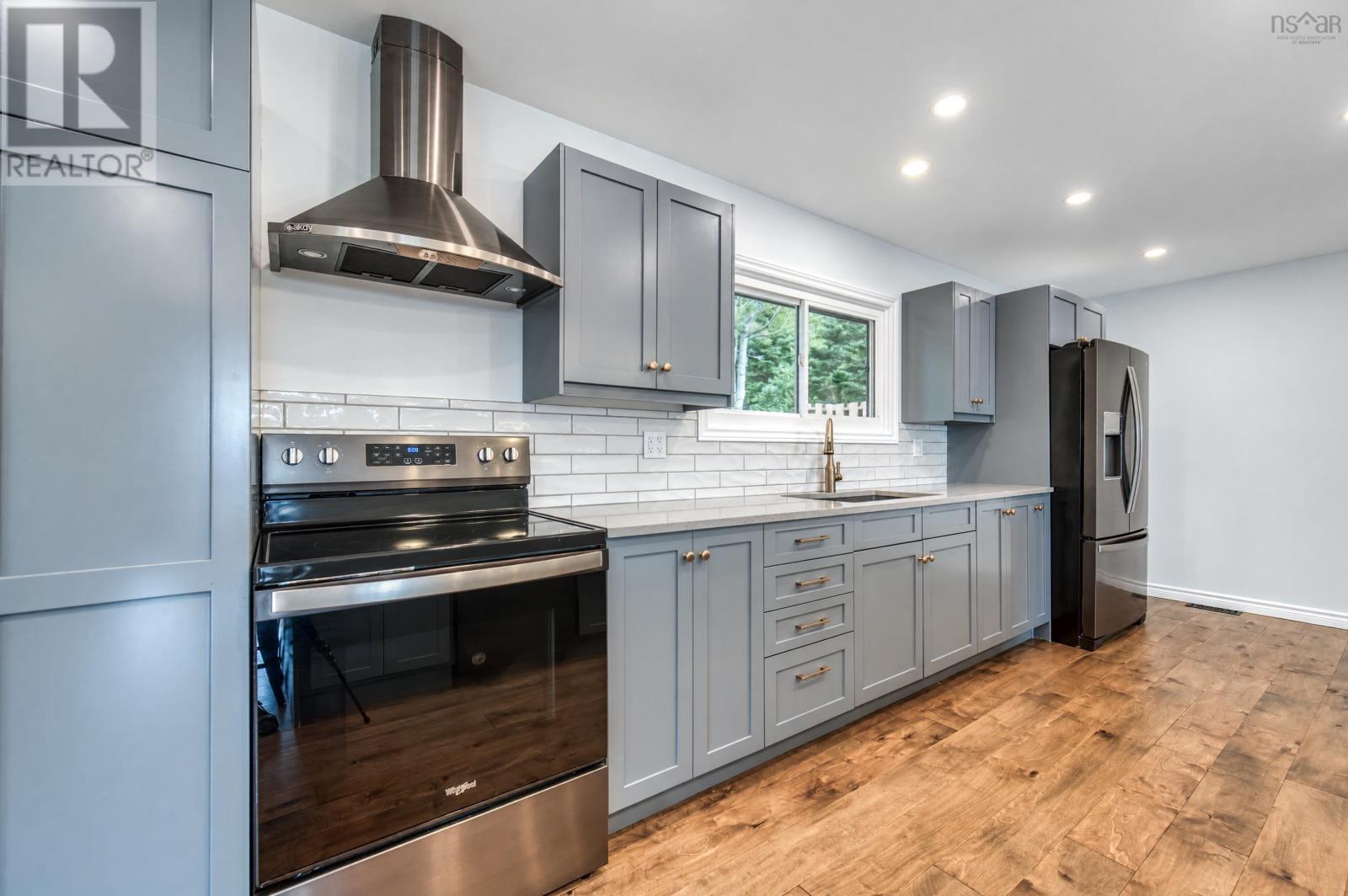 Property 29 of 48 of 284 Beeches Road