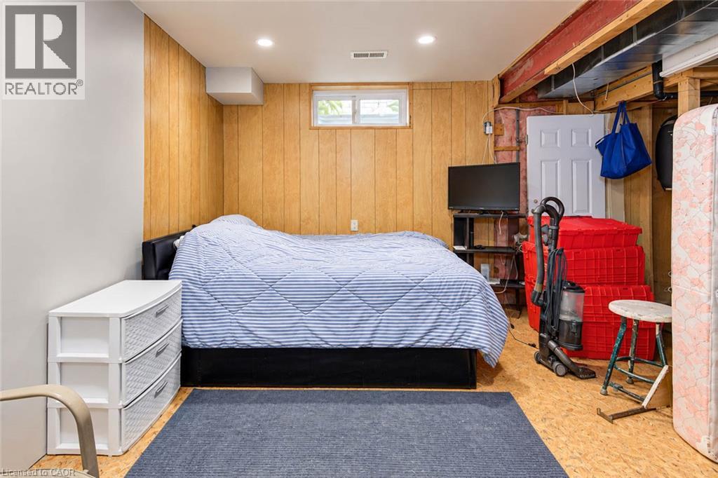 327 OPRINGTON Place - 33